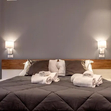 Alipa With Jacuzzi Monopoli